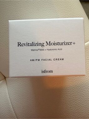 Revitalizing Moisturizer+ AM/PM Facial Cream — White
